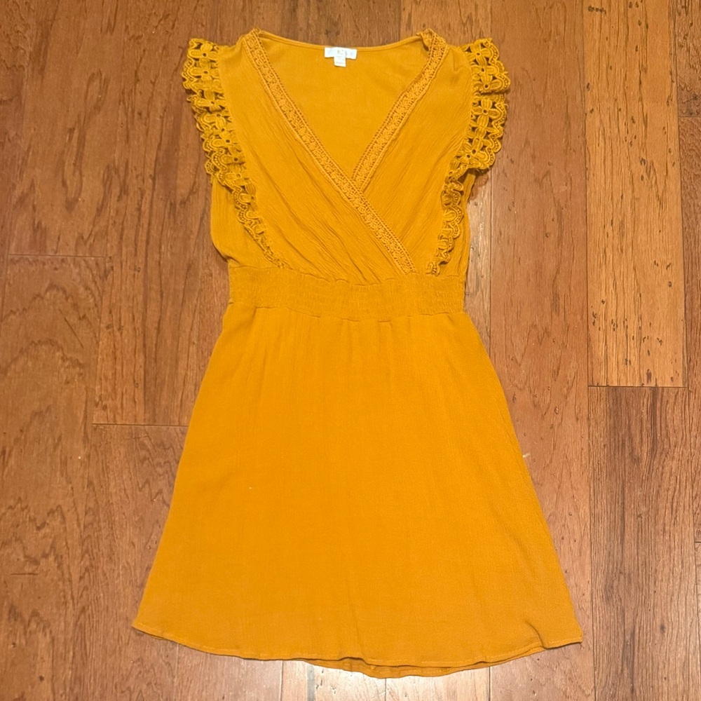 Yellow Gold Ruffle Dress Size Small - Picture 7 of 7